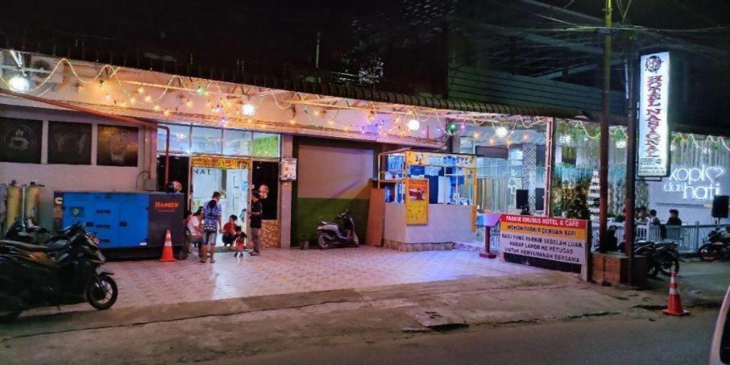 Nasional Hotel Gunungsitoli Bagian luar foto