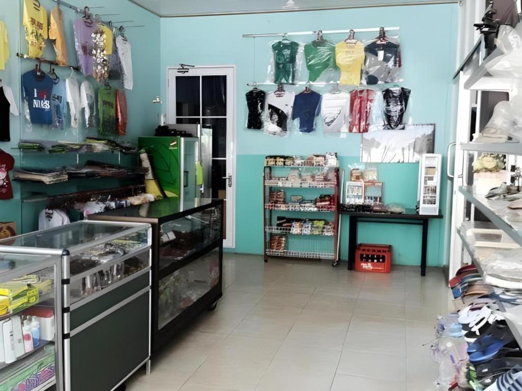 Nasional Hotel Gunungsitoli Bagian luar foto