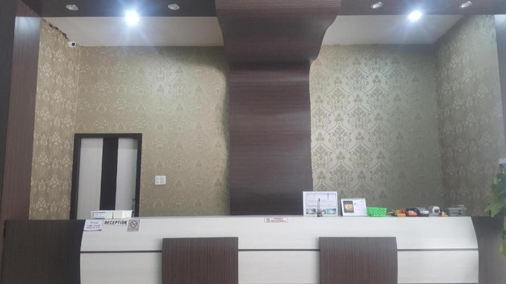 Nasional Hotel Gunungsitoli Bagian luar foto