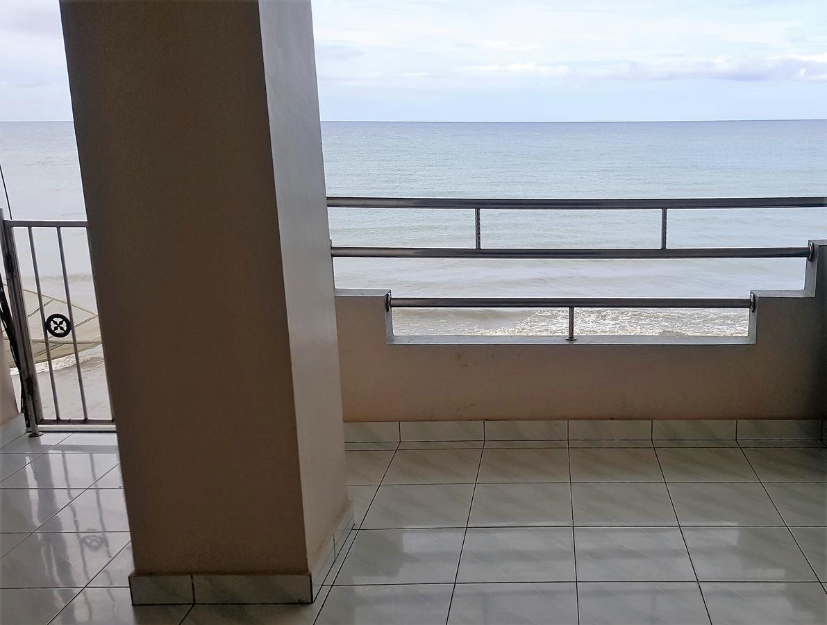 Nasional Hotel Gunungsitoli Bagian luar foto